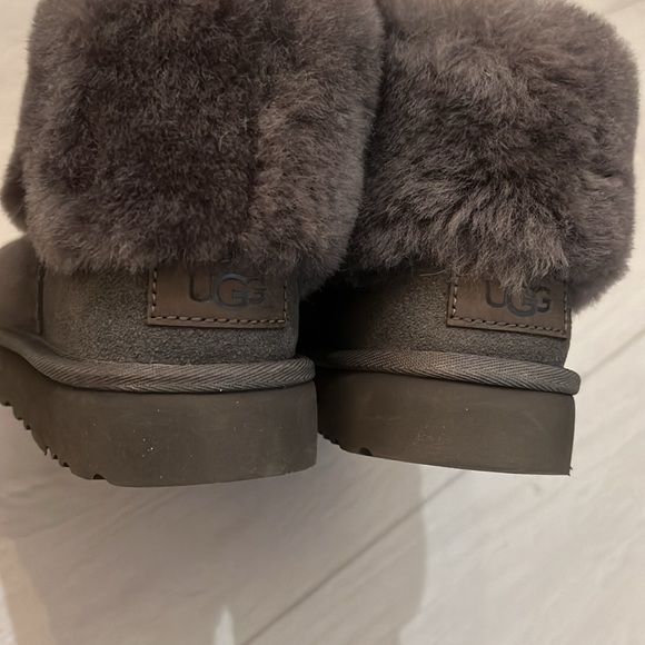 Women’s UGG Ankle Boots - Picture 3 of 5